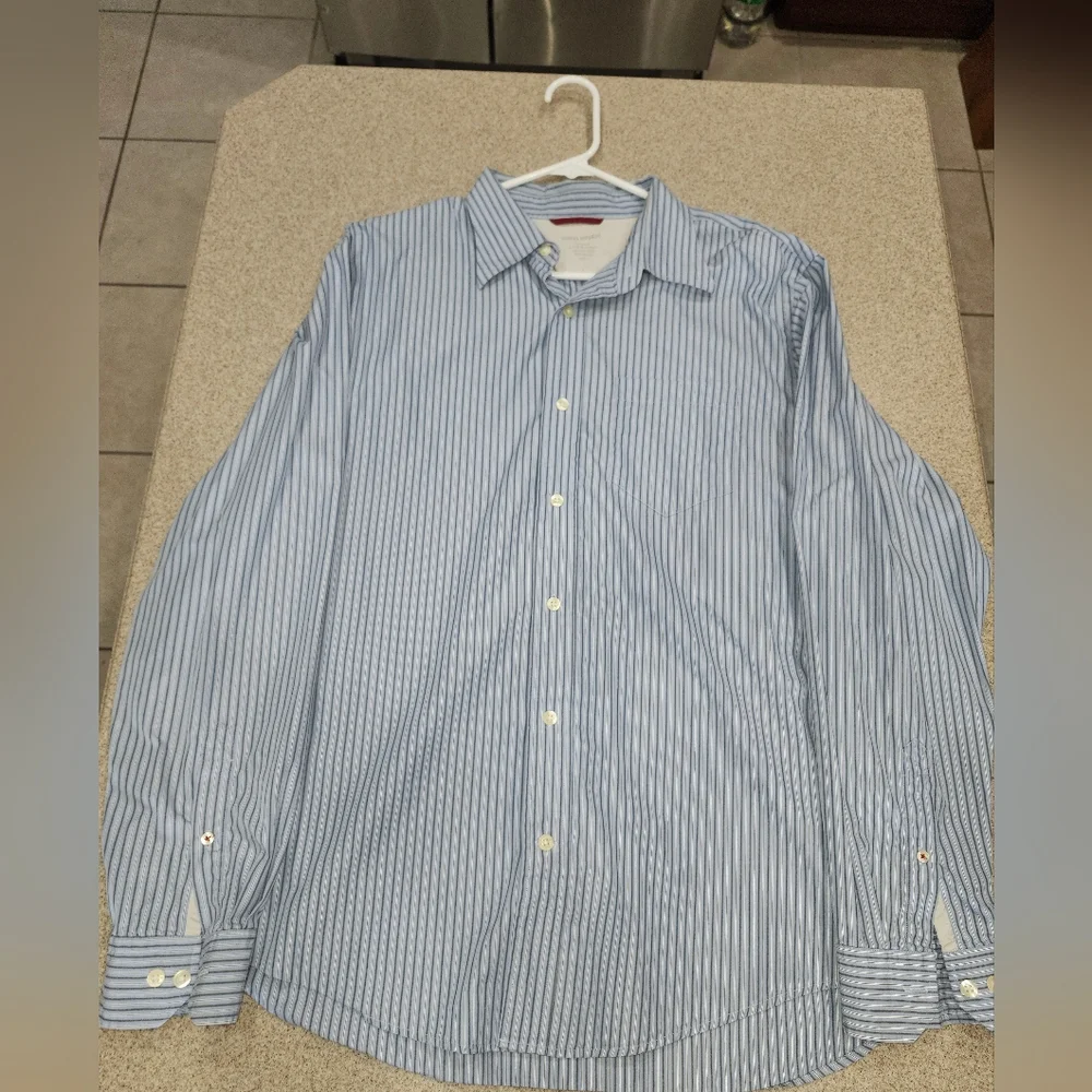 ⭐️Men's Banana Republic Button-down Dress Shirt-‎ size L